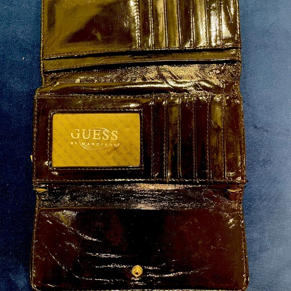 Guess classic black “leather” wallet - Picture 2 of 4